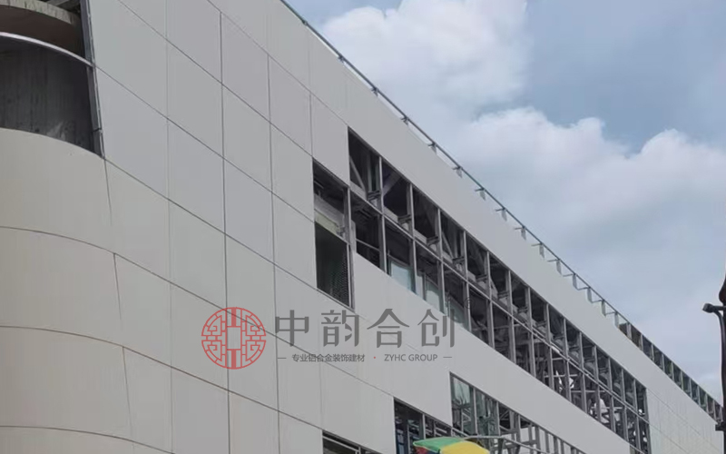 深圳甲级写字楼外墙铝单板幕墙工程案例